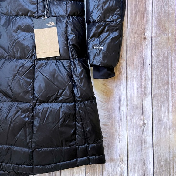 The North Face Women’s Acropolis Down Parka In Black - Picture 3 of 9